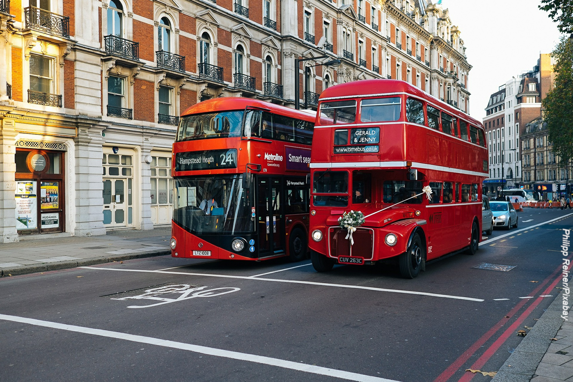 Hidrogênio produzido pelo vento abastece ônibus londrinos