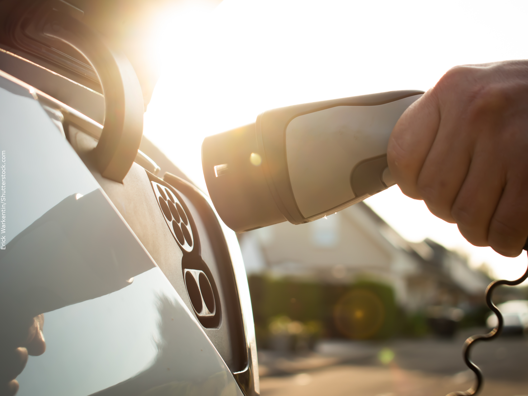 Transição para carros verdes avança com inovação tecnológica, mas ainda tem obstáculos a superar